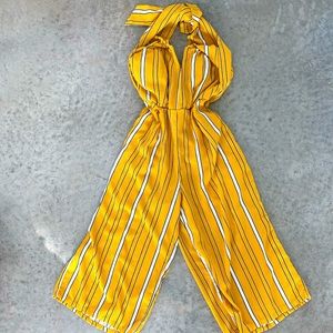 Bailey blue jumper mustard color size small